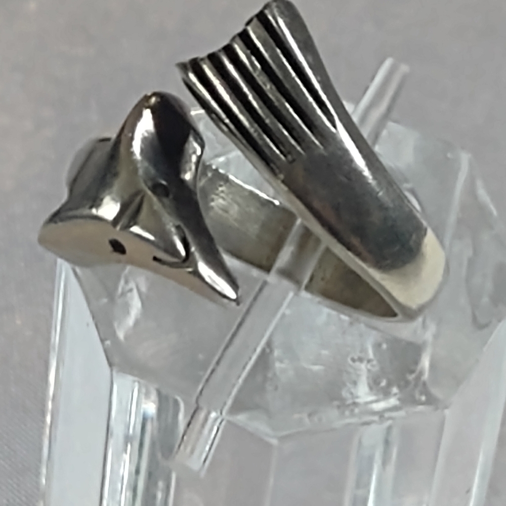 Sterling Silver women's dolphin ring 6
